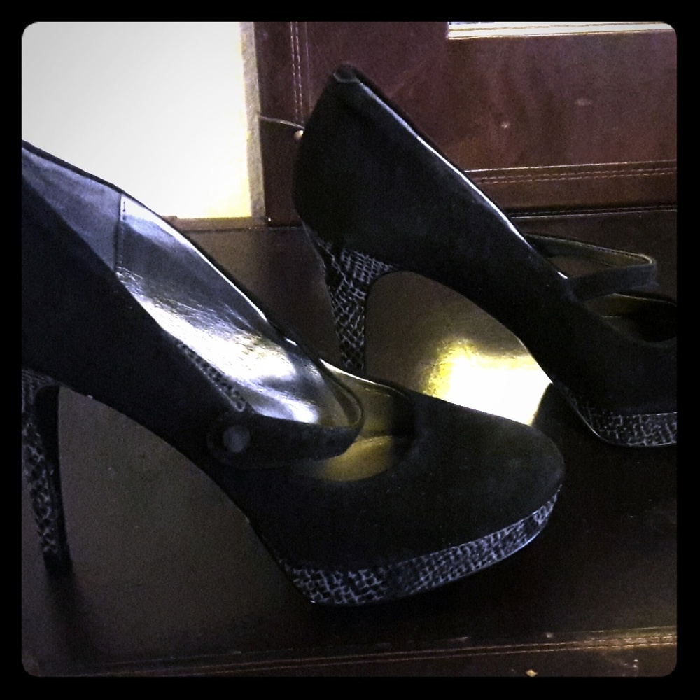 Audrey Brooke suede stiletto's